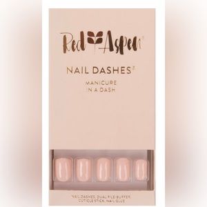 Red Aspen Nail Dashes - Winnie’s In White Sand